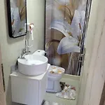 מלון Sebastian Luxury House