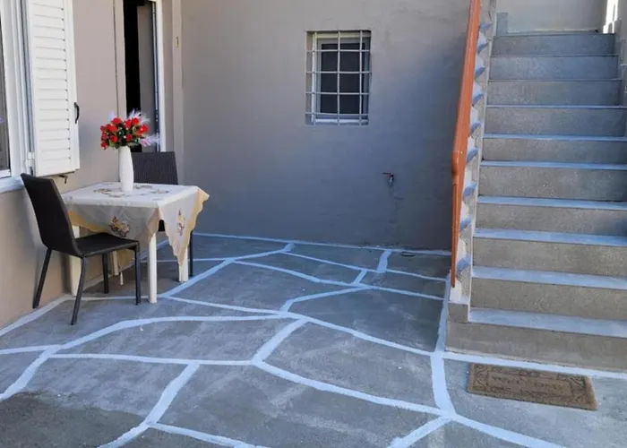 Sebastian Luxury House *